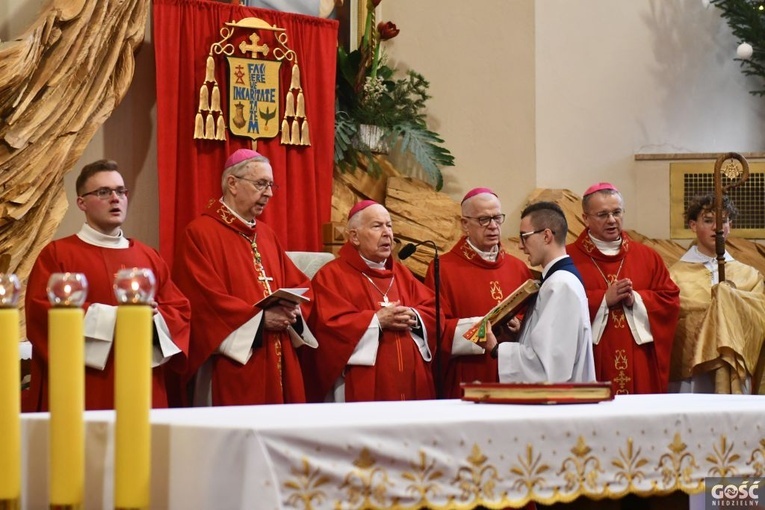 Rozpoczęły się uroczystości jubileuszowe bp. Pawła Sochy