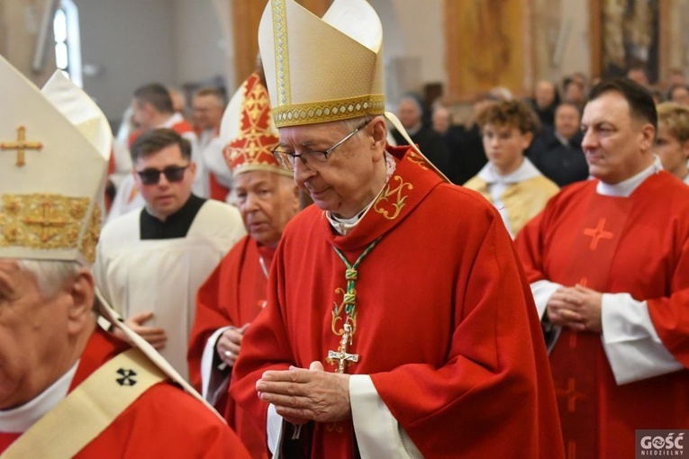 Rozpoczęły się uroczystości jubileuszowe bp. Pawła Sochy