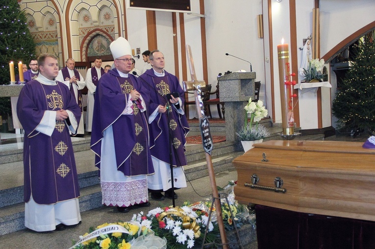 Pogrzeb ks. Marka Żejmy