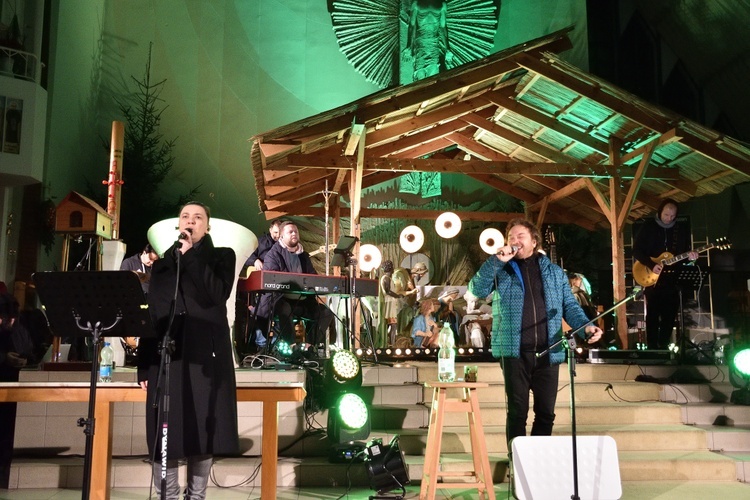 Kolędowanie z Mietkiem Szcześniakiem