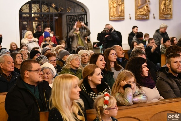 Mali Gorzowiacy z kolędą u kapucynów