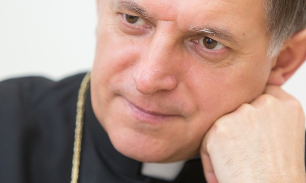 Abp Mokrzycki: Benedykt XVI cenił wiarę Polaków