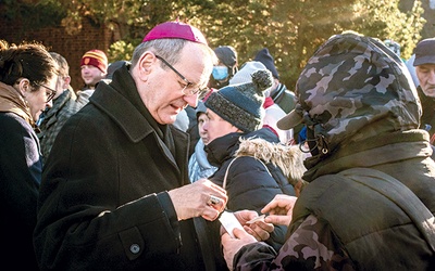 ▲	W czasie spotkania był czas na życzenia i rozmowę.