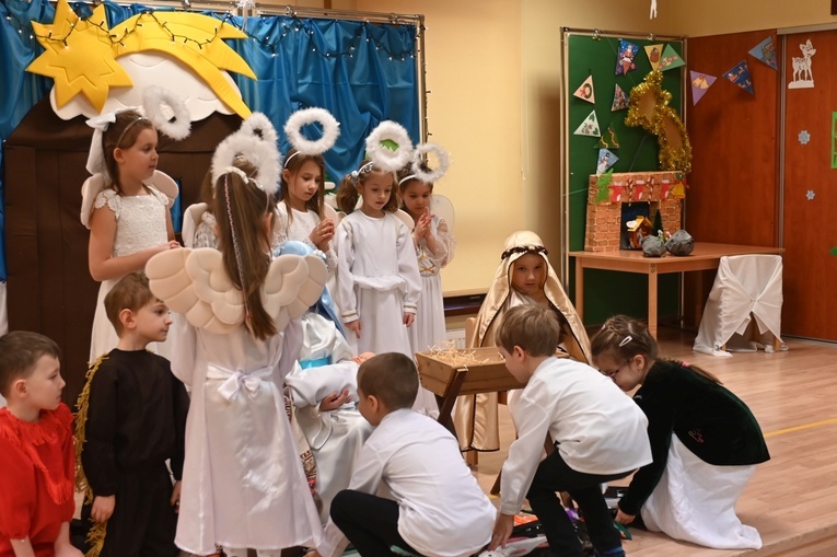 Międzynarodowe jasełka u prezentek