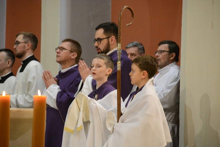 Msza św. żałobna za zmarłego papieża Benedykta XVI