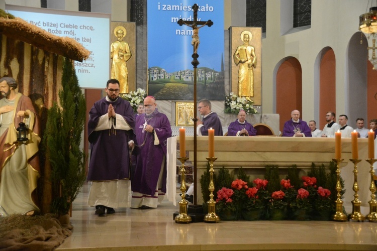 Msza św. żałobna za zmarłego papieża Benedykta XVI