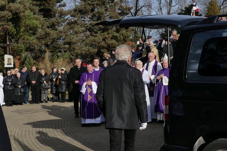 Uroczystości pogrzebowe śp. ks. Tadeusza Słoniny SDS w Bielsku-Białej Cygańskim Lesie