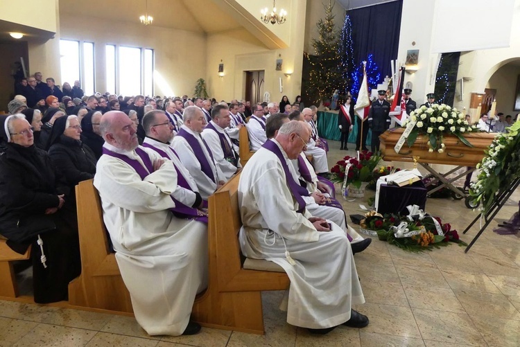 Uroczystości pogrzebowe śp. ks. Tadeusza Słoniny SDS w Bielsku-Białej Cygańskim Lesie