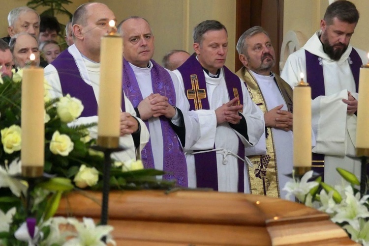 Uroczystości pogrzebowe śp. ks. Tadeusza Słoniny SDS w Bielsku-Białej Cygańskim Lesie