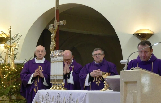 Uroczystości pogrzebowe śp. ks. Tadeusza Słoniny SDS w Bielsku-Białej Cygańskim Lesie
