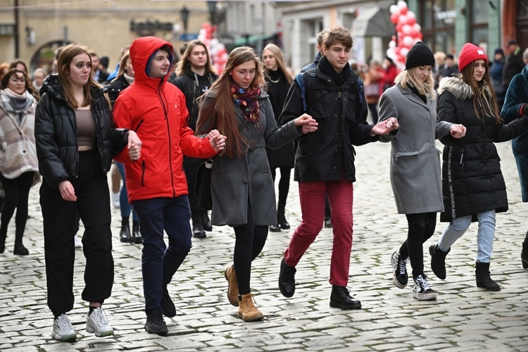 Polonez maturzystów w Świdnicy 2023