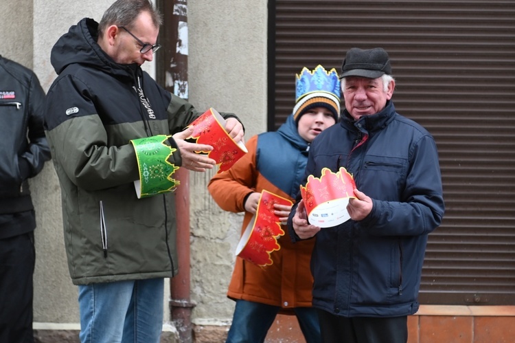 Orszak Trzech Króli 2023 w Wałbrzychu. Przywieźli ze sobą monety