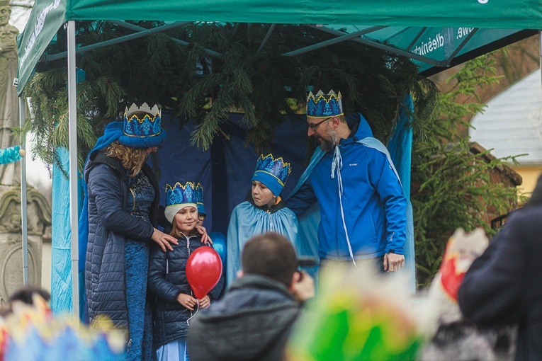 Orszak Trzech Króli 2023 w Jugowie. Z konkursami