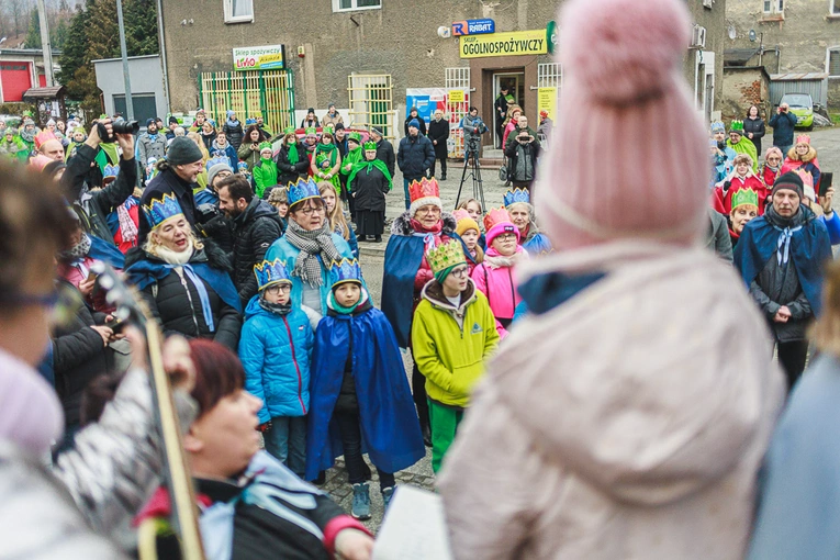 Orszak Trzech Króli 2023 w Jugowie. Z konkursami