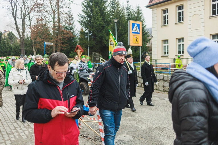 Orszak Trzech Króli 2023 w Jugowie. Z konkursami
