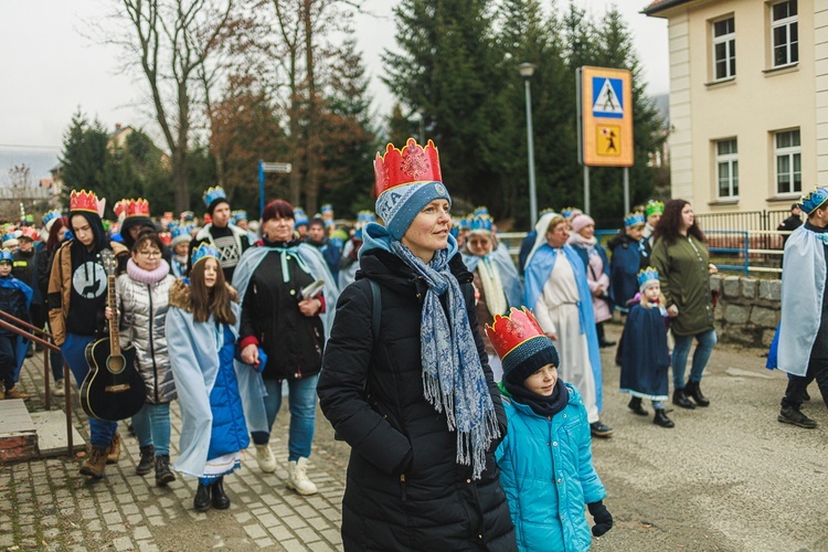 Orszak Trzech Króli 2023 w Jugowie. Z konkursami