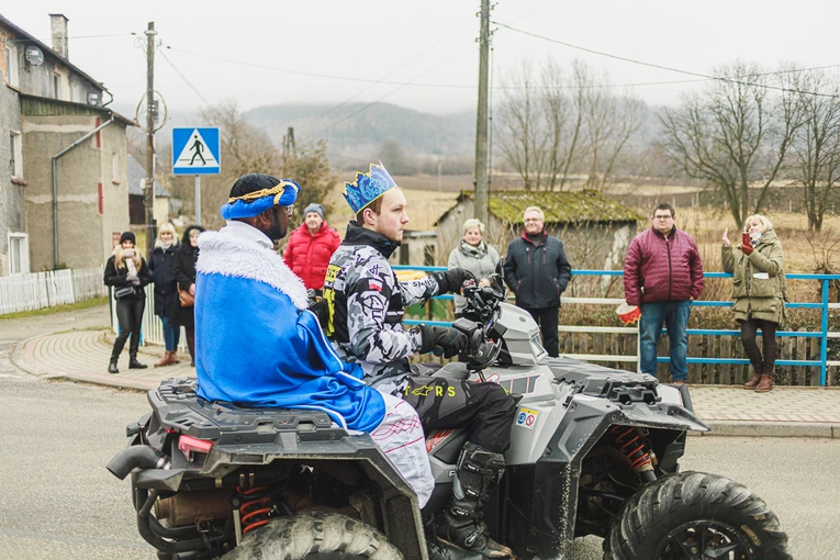 Orszak Trzech Króli 2023 w Jugowie. Z konkursami