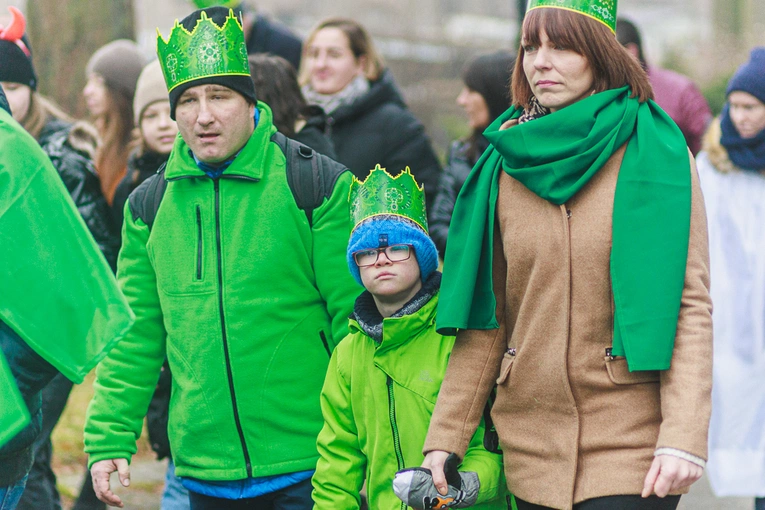Orszak Trzech Króli 2023 w Jugowie. Z konkursami