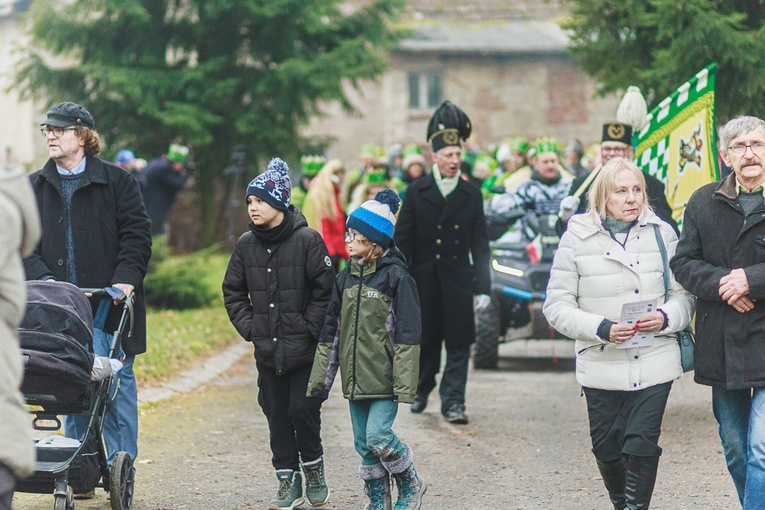 Orszak Trzech Króli 2023 w Jugowie. Z konkursami