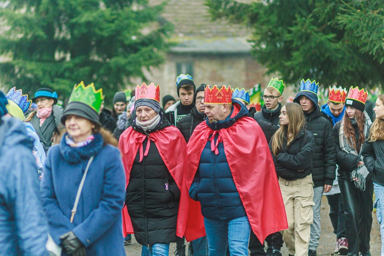 Orszak Trzech Króli 2023 w Jugowie. Z konkursami