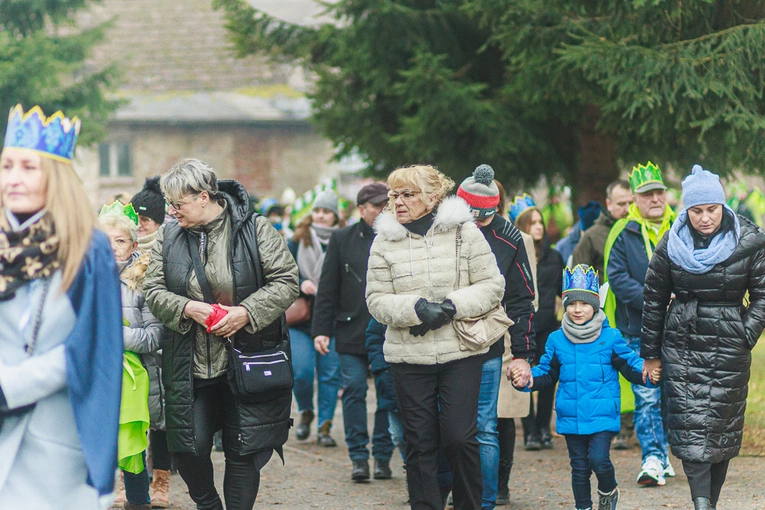 Orszak Trzech Króli 2023 w Jugowie. Z konkursami