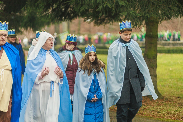 Orszak Trzech Króli 2023 w Jugowie. Z konkursami