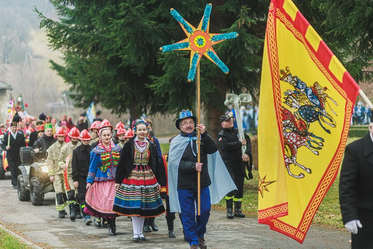 Orszak Trzech Króli 2023 w Jugowie. Z konkursami