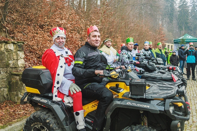 Orszak Trzech Króli 2023 w Jugowie. Z konkursami