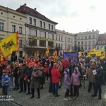 Orszak Trzech Króli 2023 w Świebodzicach. Razem do Betlejem