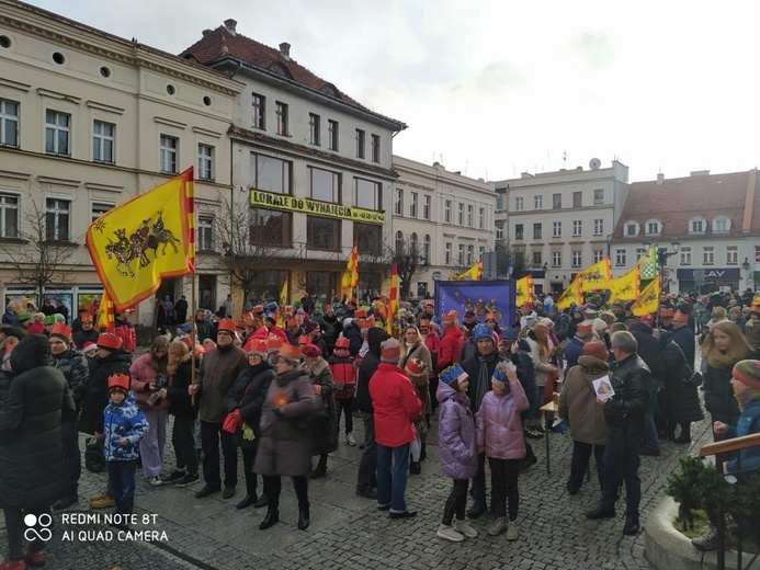Orszak Trzech Króli 2023 w Świebodzicach. Razem do Betlejem