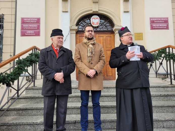 Orszak Trzech Króli 2023 w Świebodzicach. Razem do Betlejem