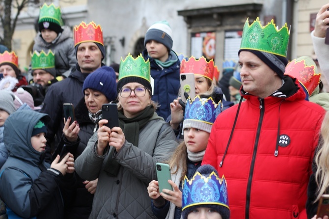 Barwny orszak przeszedł ulicami stolicy