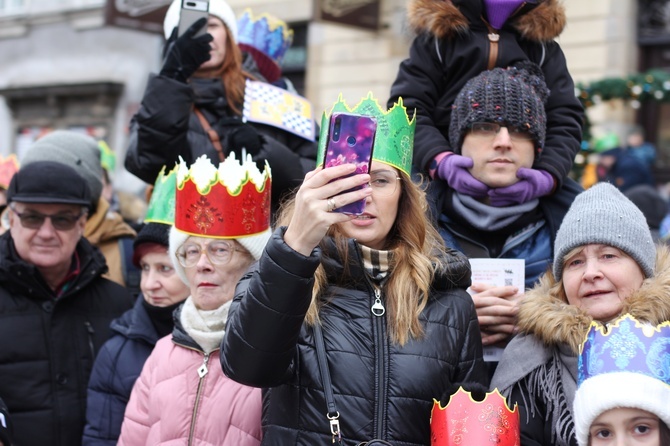 Barwny orszak przeszedł ulicami stolicy