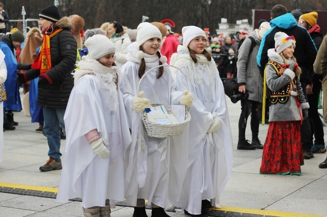 Barwny orszak przeszedł ulicami stolicy