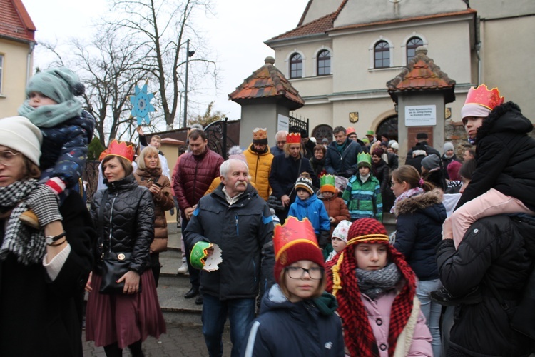 Orszak Trzech Króli we Wrocławiu-Leśnicy 2023