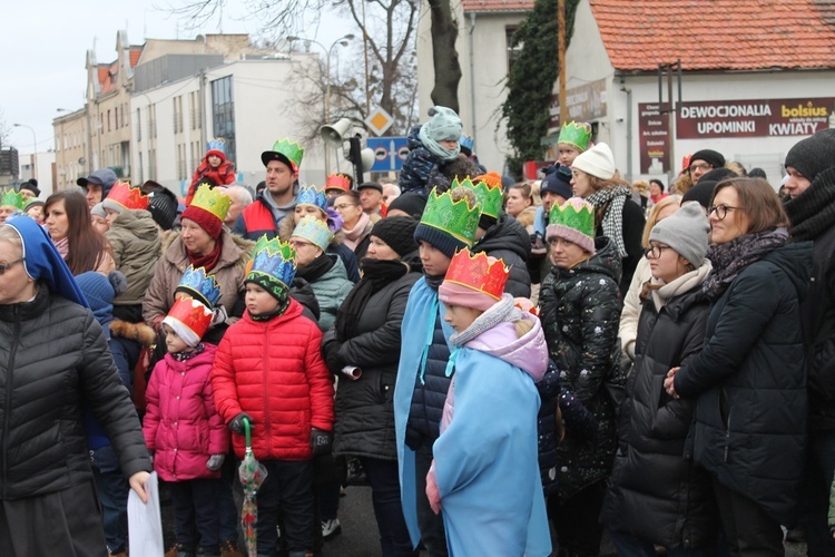 Orszak Trzech Króli we Wrocławiu-Leśnicy 2023