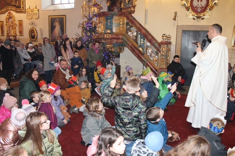 Orszak Trzech Króli we Wrocławiu-Leśnicy 2023