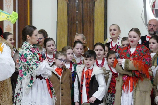 Orszak Trzech Króli w Bielsku-Białej 2023 - na Mszy św. w Aleksandrowicach
