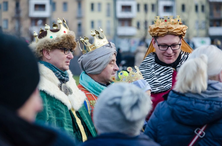 Trzej Królowie na ulicach Głogowa