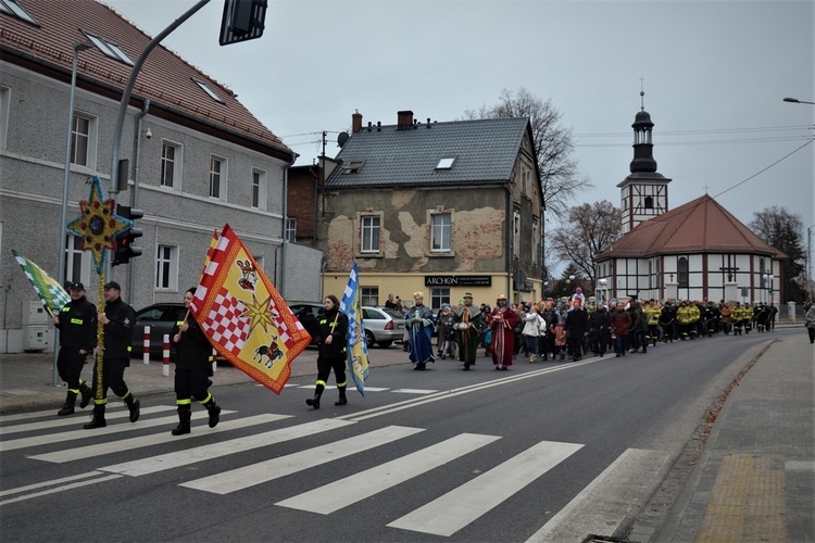 Orszak Trzech Króli 2023 w Jelczu-Laskowicach