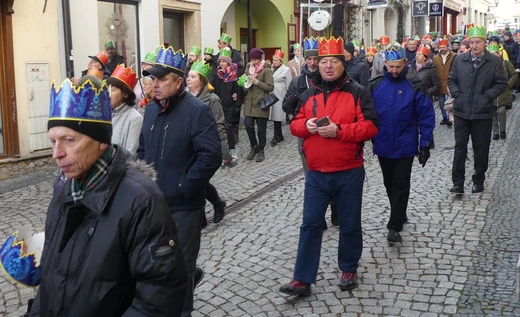 Orszak Trzech Króli w Bielsku-Białej 2023 - na trasie z Aleksandrowic