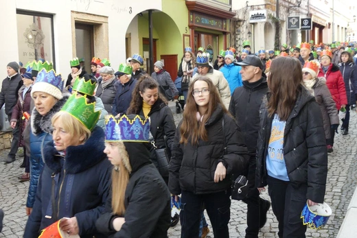 Orszak Trzech Króli w Bielsku-Białej 2023 - na trasie z Aleksandrowic