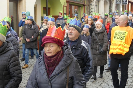 Orszak Trzech Króli w Bielsku-Białej 2023 - na trasie z Aleksandrowic