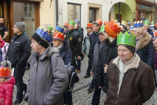Orszak Trzech Króli w Bielsku-Białej 2023 - na trasie z Aleksandrowic