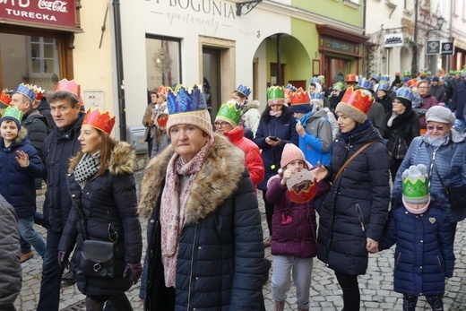 Orszak Trzech Króli w Bielsku-Białej 2023 - na trasie z Aleksandrowic