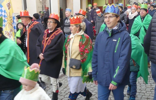 Orszak Trzech Króli w Bielsku-Białej 2023 - na trasie z Aleksandrowic