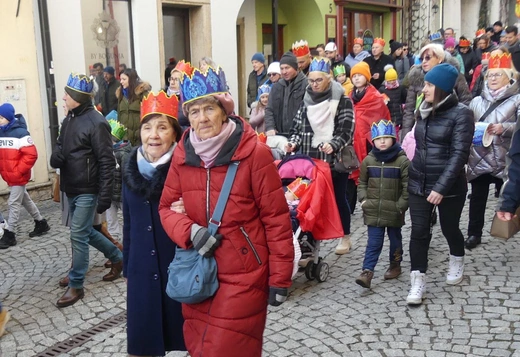 Orszak Trzech Króli w Bielsku-Białej 2023 - na trasie z Aleksandrowic
