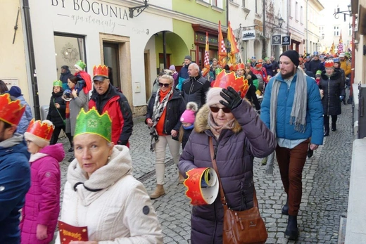 Orszak Trzech Króli w Bielsku-Białej 2023 - na trasie z Aleksandrowic