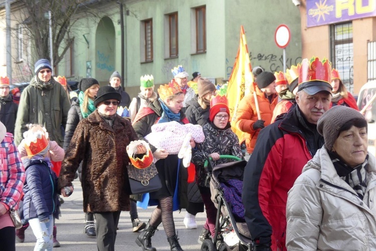 Orszak Trzech Króli w Bielsku-Białej 2023 - na trasie z Aleksandrowic