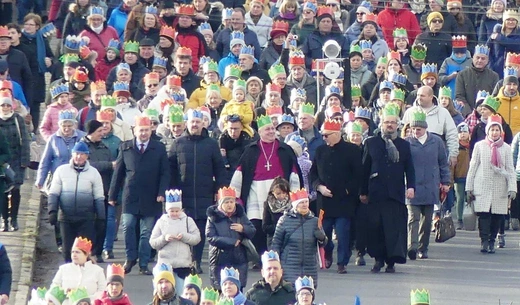 Orszak Trzech Króli w Bielsku-Białej 2023 - na trasie z Aleksandrowic
